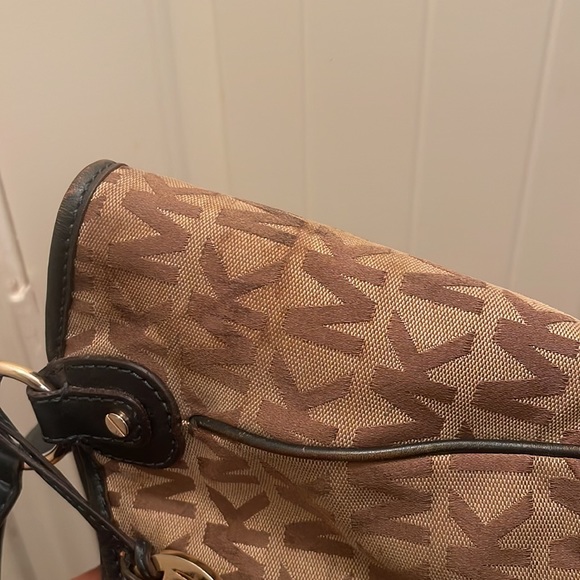 Michael Michael Kors please check all picture of condition - Picture 8 of 16